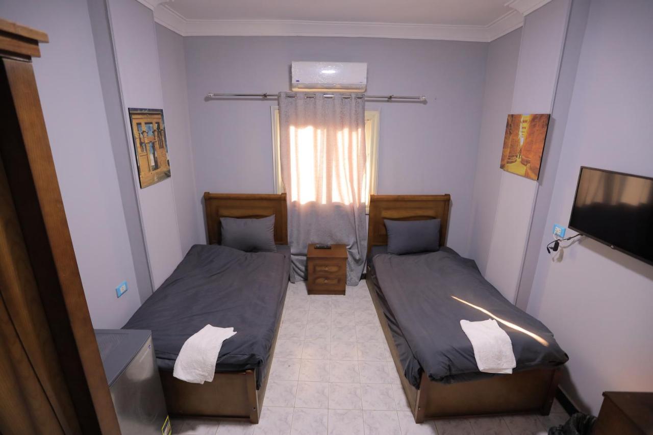 Hotel Magic Golden Pyramids View Kafret el-Gabal Esterno foto