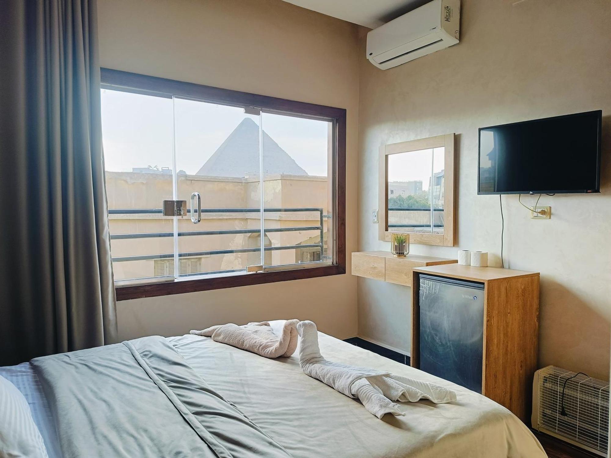 Hotel Magic Golden Pyramids View Kafret el-Gabal Esterno foto